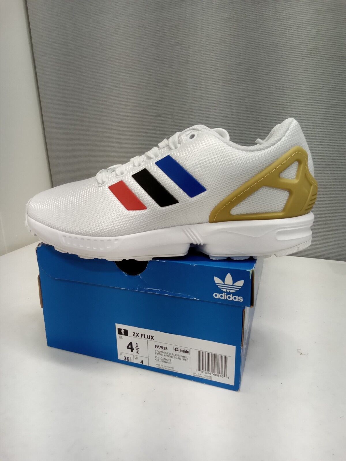 Adidas Originals Men'S Zx Flux Sneaker, White/ Black/Team Royal Blue, 4.5 M Us Adidas Originals Men'S Zx Flux Sneaker, White/ Black/Team Royal Blue, 4.5 M Us