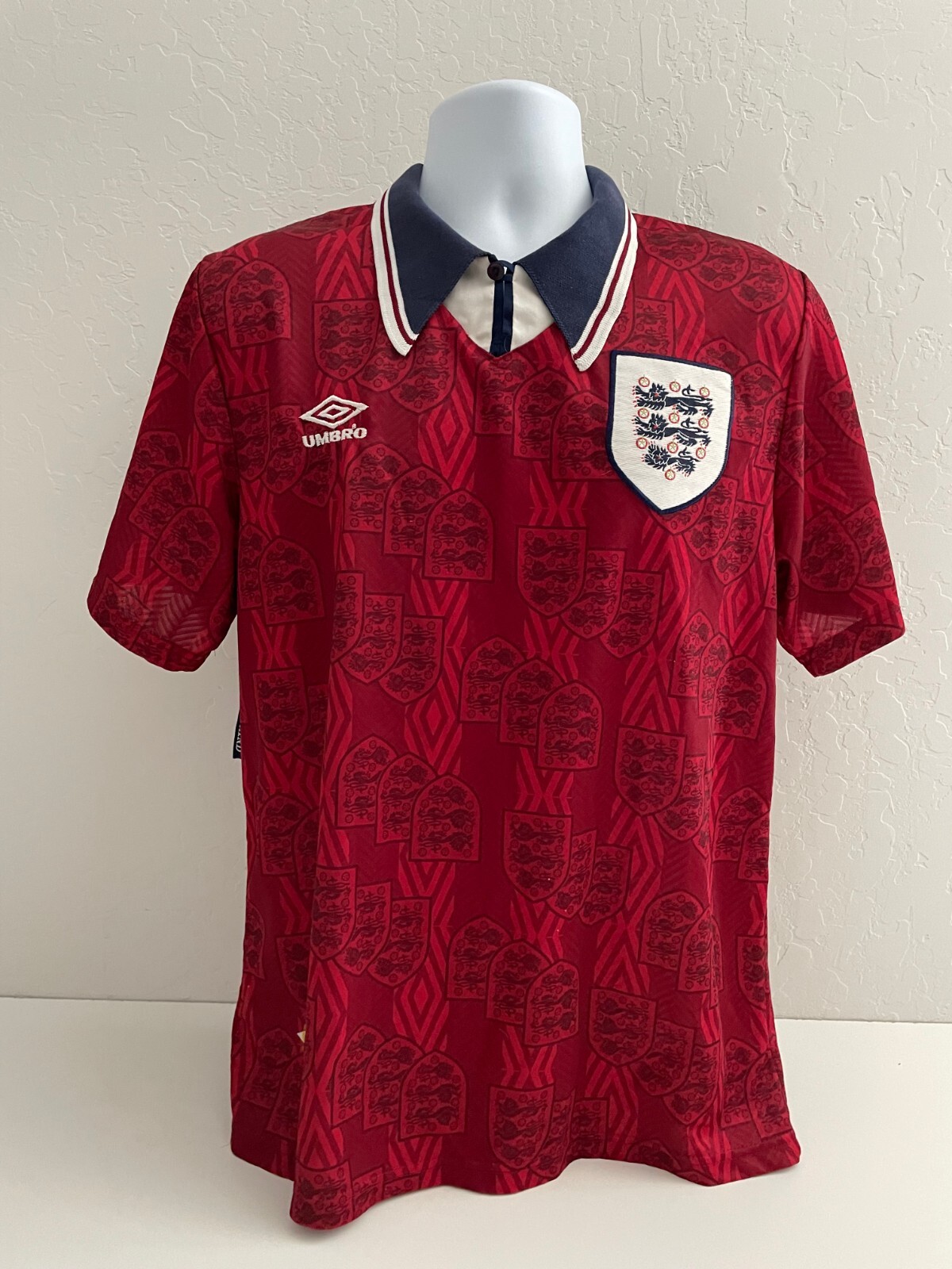 【USED】 UMBRO ENGLAND Soccer Shirt $_12.JPG?set_id=880000500F