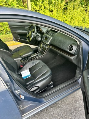 image 3 of interior