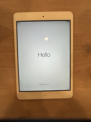 iPad Mini A1432 1st Gen 7.9  Screen 32GB Unlocked Tested Working