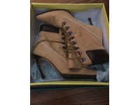 manolo blahnik timberlands