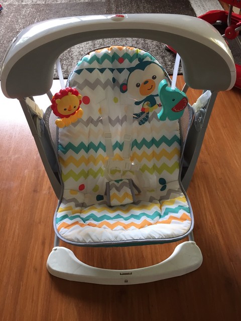 baby rocker that rocks itself