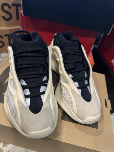 adidas yeezy 700 v3 azael fw4980