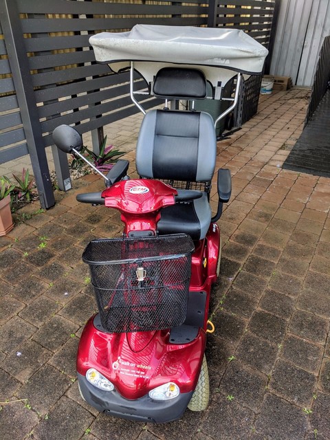 Motorised Electric Mobility Scooter With Canopy - Never Used | Scooters