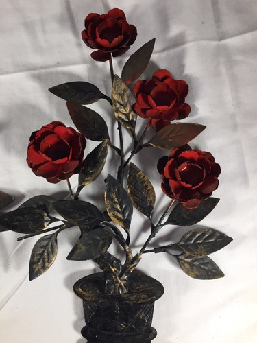 Vintage 1970’s 2 Floral Rose Metal Wall Hanging Decoration