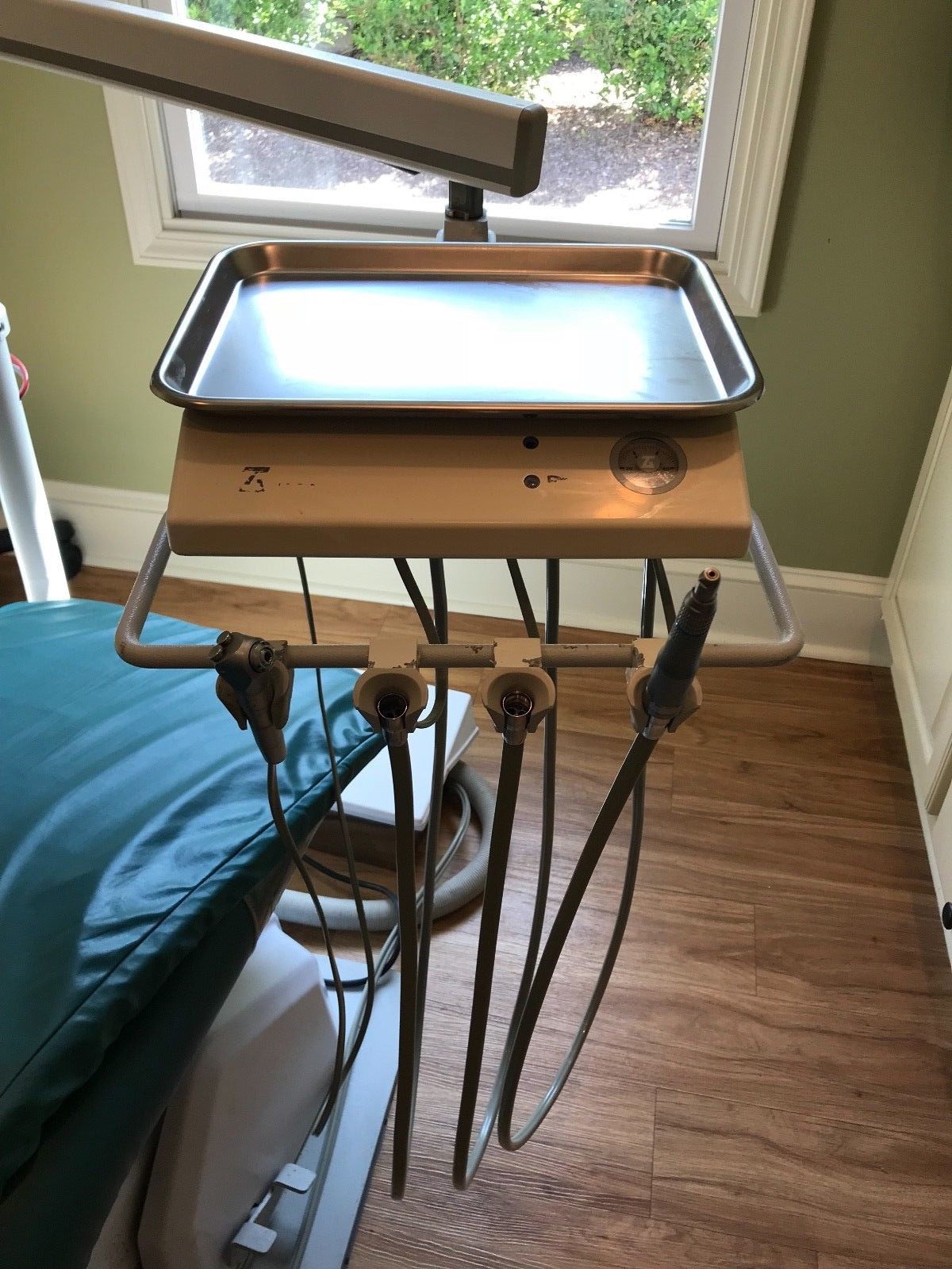 Dentech chair package, Faro patient light