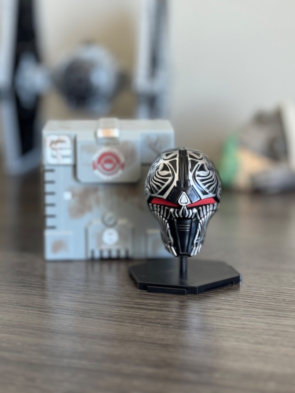 ディズニー　スターウォーズDok-Ondar's mystery Treasur Dok-Ondar's Mystery Treasures Blind Box – Wave 1 – Star Wars