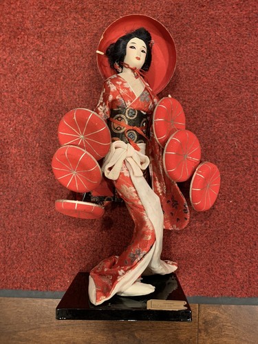 Vintage Nishi Nanamaigasa Geisha Doll Red Silk Kimono & Red