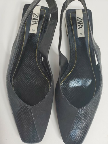 Zara woman Black Snakeskin pattern faux leather Strappy Flat