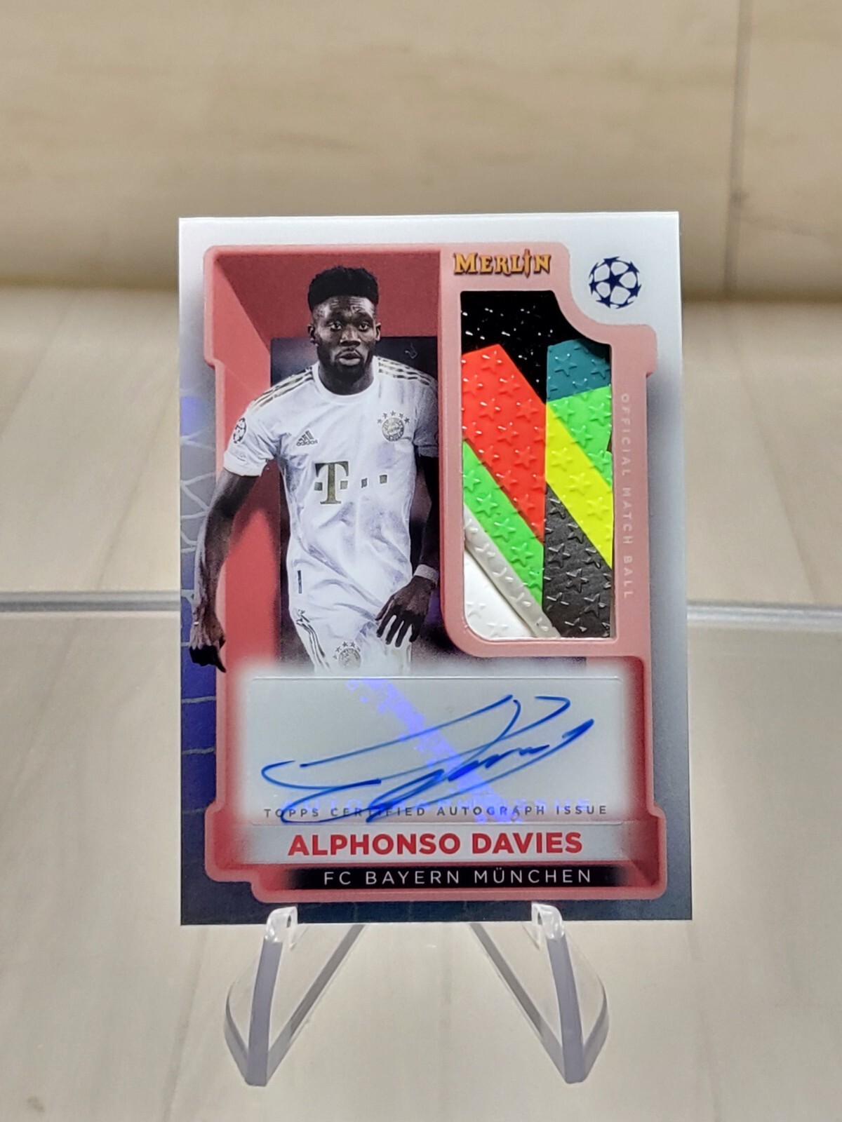 Alphonso Davies 22-23 Topps Chrome Merlin Match Ball auto