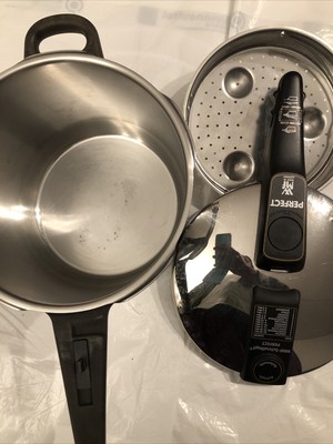 WMF Schnelltopf Perfect,2-Töpfe,Cromargan,1x 6 Litet,1x 2,5 Liter,Gut erhalten