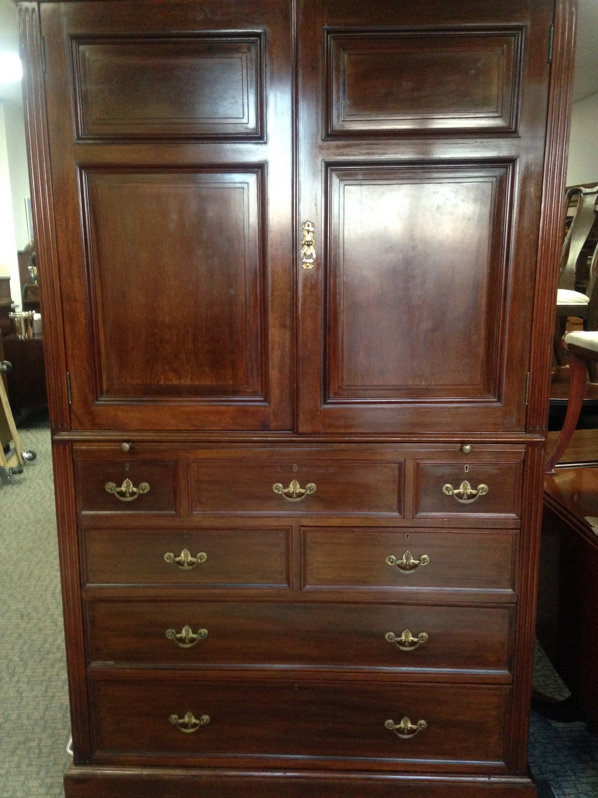 MAHOGANY LINEN PRESS