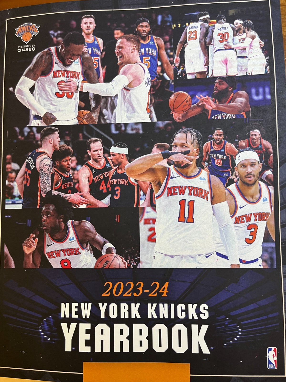 New 良い York Knicks Yearbook 2004-05 洋書 New York Knicks