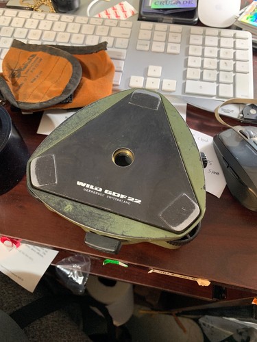 Wild GDF 22 Optical Plummet Tribrachs. SEE PICS 125546 BBX