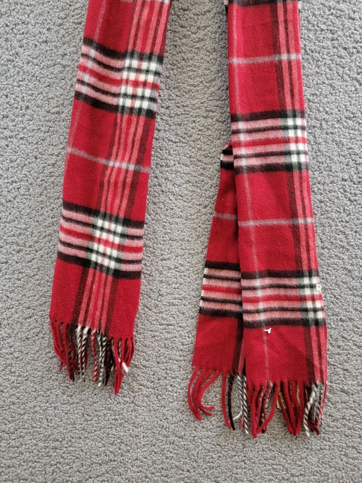 FRAAS Classic Plaid Cashmink Scarf Women's One Size True Red Fringe Edge - Picture 4 of 11
