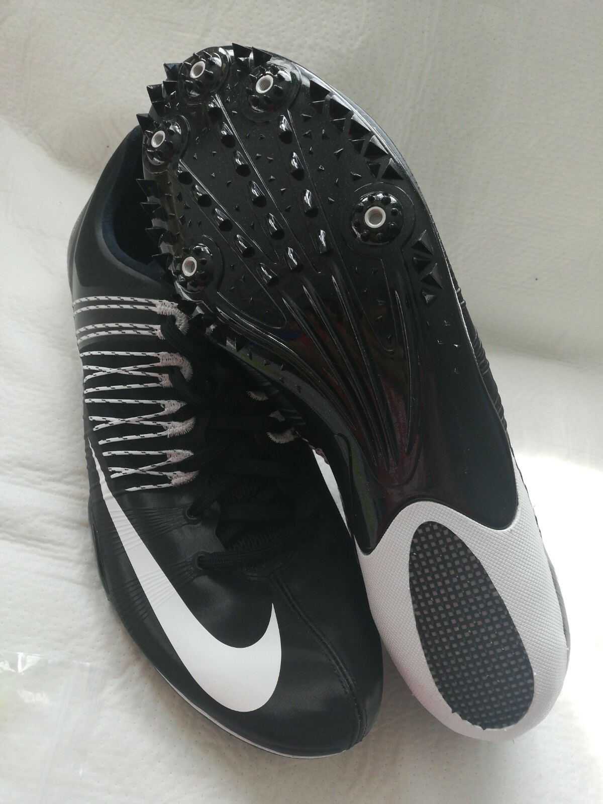 nike zoom celar spikes