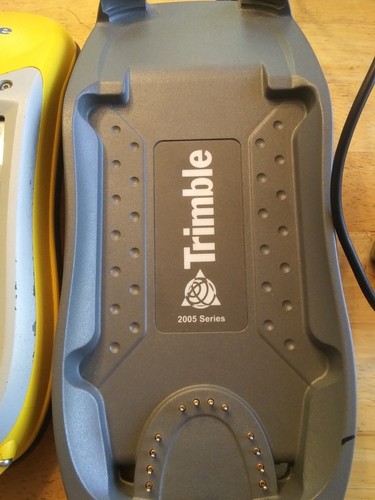 Trimble Geo XH GeoExplorer 2005 Series 60950-00 & base & charger with ArcPad 10