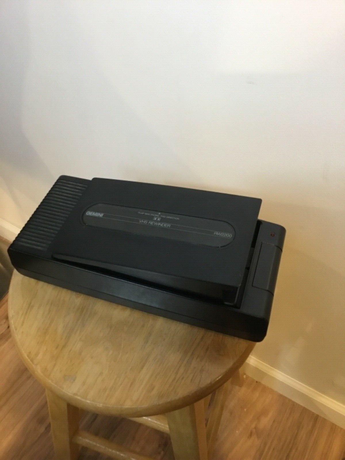 GEMINI video cassattee rewinder, RW1300 clean works great! VCR VHS