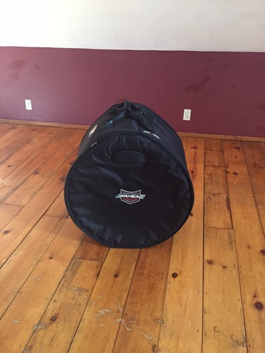 Yamaha Stage Custom 24x15 Bass Drum