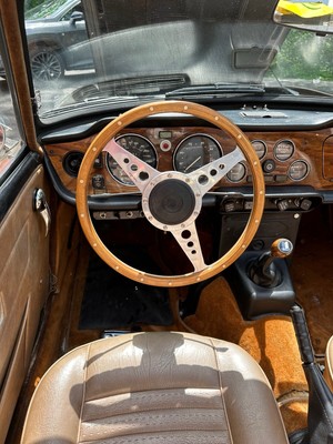 image 5 of interior