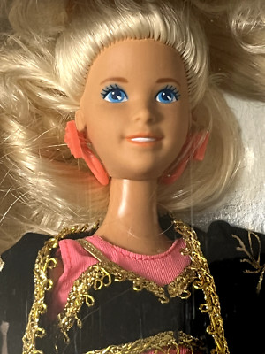 Teen Scene Jazzie Cousin of Barbie Doll Mattel 5507 NIB 1990