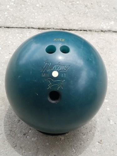 Vtg 12 lb 5.8 oz MUSTANG Bowling Ball Blue Green RH