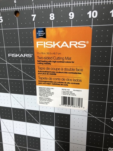 Fiskars Self-Healing Cutting Mat 12"X18" 183700-1001 Gray Brand New