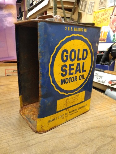 Vtg 2 Gallon Quaker State Oil Refining Co Gold Seal Motor