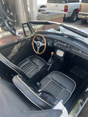 image 3 of interior