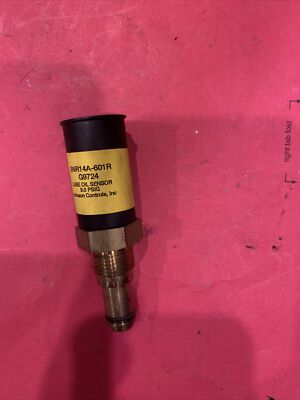 Johnson Controls SNR14A-601R OIL PRESURE SAFETY Transducer SNR14A601R NOS