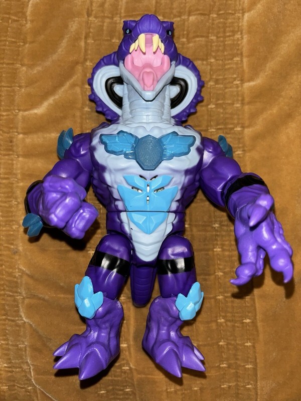 Beast Lab Stealth Strike Reptile COBRA Snake Action Figure Lights