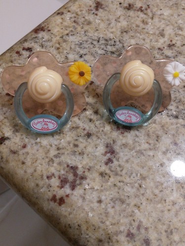 2 Zapf REPLACEMENT PACIFIER BABY ANNABELL DOLL   BRAND NEW ORIGINAL