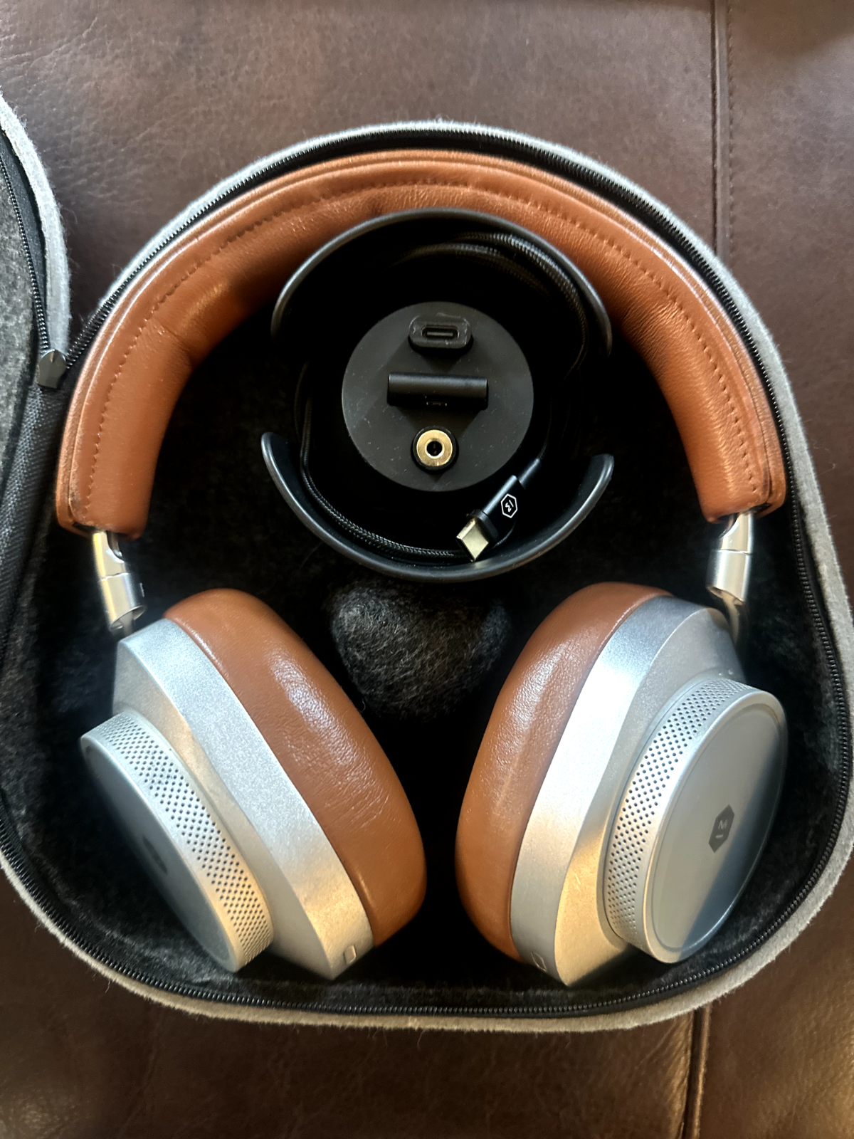 【ほぼ新品】MASTER & DYNAMIC MW75 Silver MW75S2-