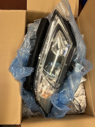 Honda Genuine ZF1 ZF2 CR-Z CRZ HID Headlight Right Used