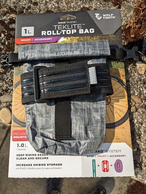 Wolf Tooth B-RAD TekLite Roll-Top Bag - 1L, Black/Gray