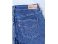 levis slight curve classic rise slim leg