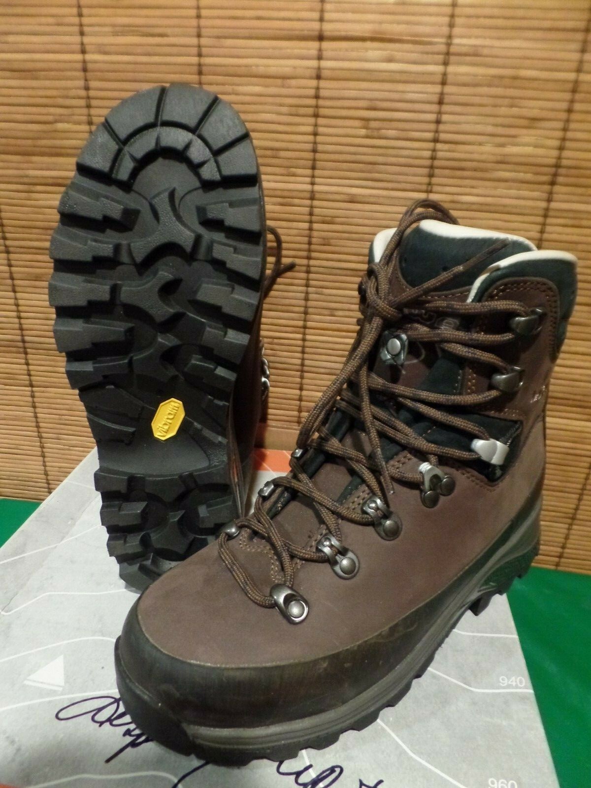 Ботинки NEW Lowa Baffin Pro LL II 