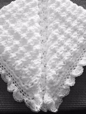  Hand crocheted baby's white Soft & Warm Chunky blanket /car seat/pram/crib  