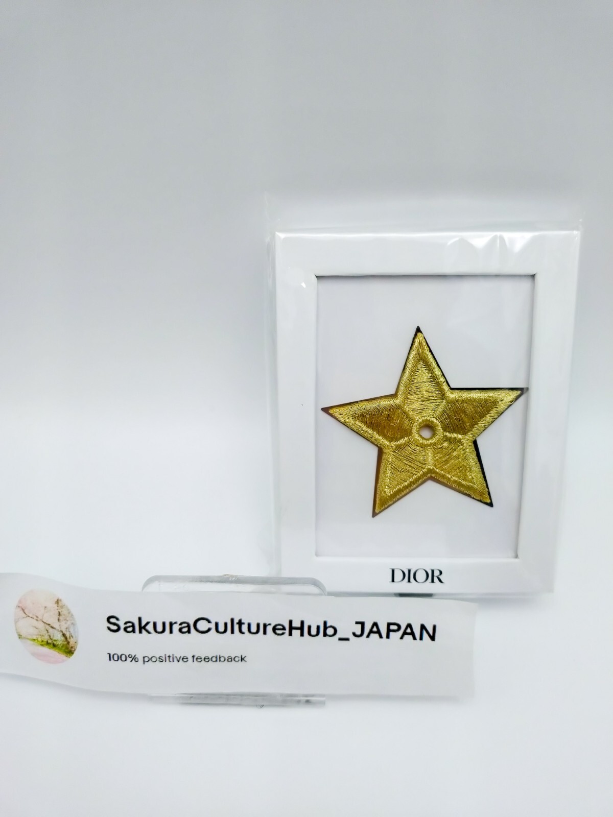 クリスチャンディオール ゴールドピンバッジ、エンブレムロゴ 楽天市場】【送料無料】 クリスチャン ディオール ピン バッチ