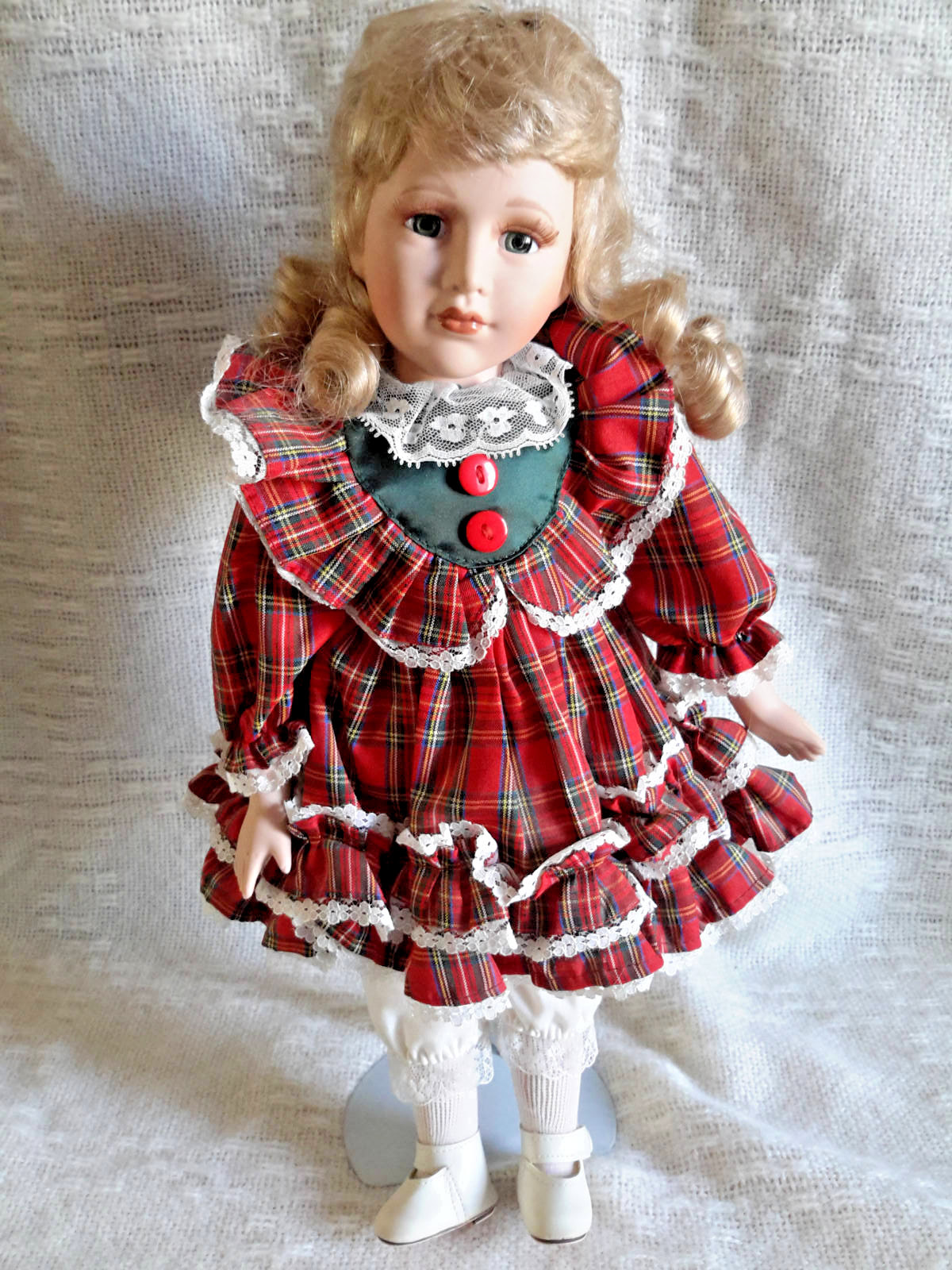 Porcelain Doll ポーセリンドール　ディスプレイスタンド付 Unbranded Porcelain Doll with Stand `16