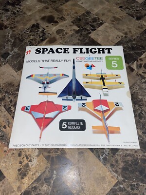 VINTAGE CEEGEETEE SPACE FLIGHT MODELS GLIDERS REALLY FLY SERIES 5 MADE IN JAPAN