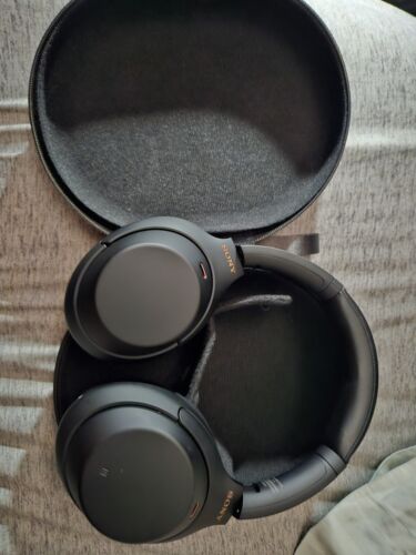 Sony WH-1000XM4 Wireless Noise-Cancelling Over-the-Ear Sony WH-1000XM4 Wireless Noise-Cancelling Over-the-Ear