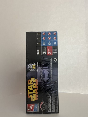 SEALED STAR WARS JEDI STARFIGHTER MODEL CIRCA 2005