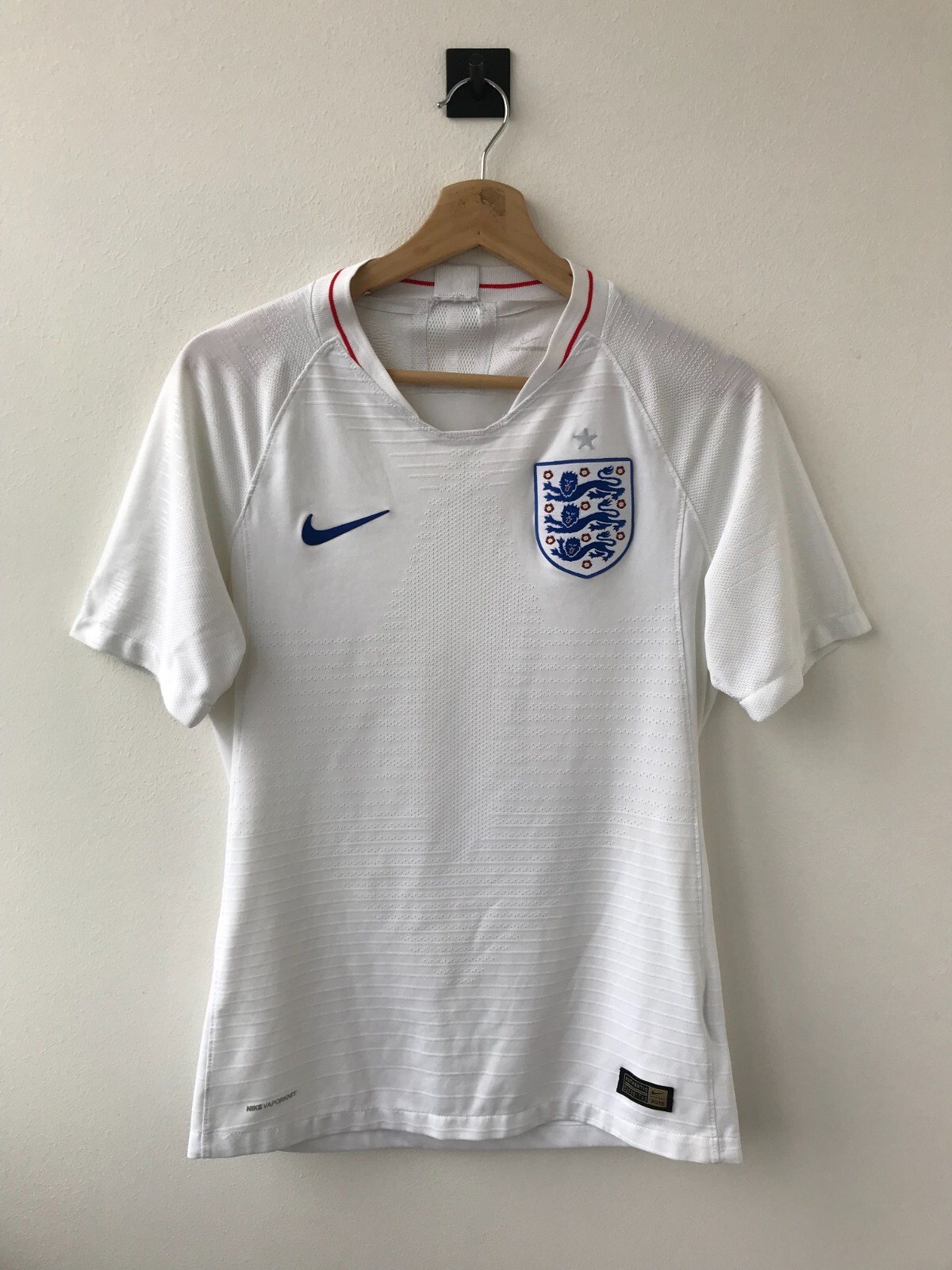 england vaporknit shirt