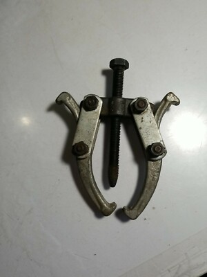 5 1/2'' 2 jaw puller EKA