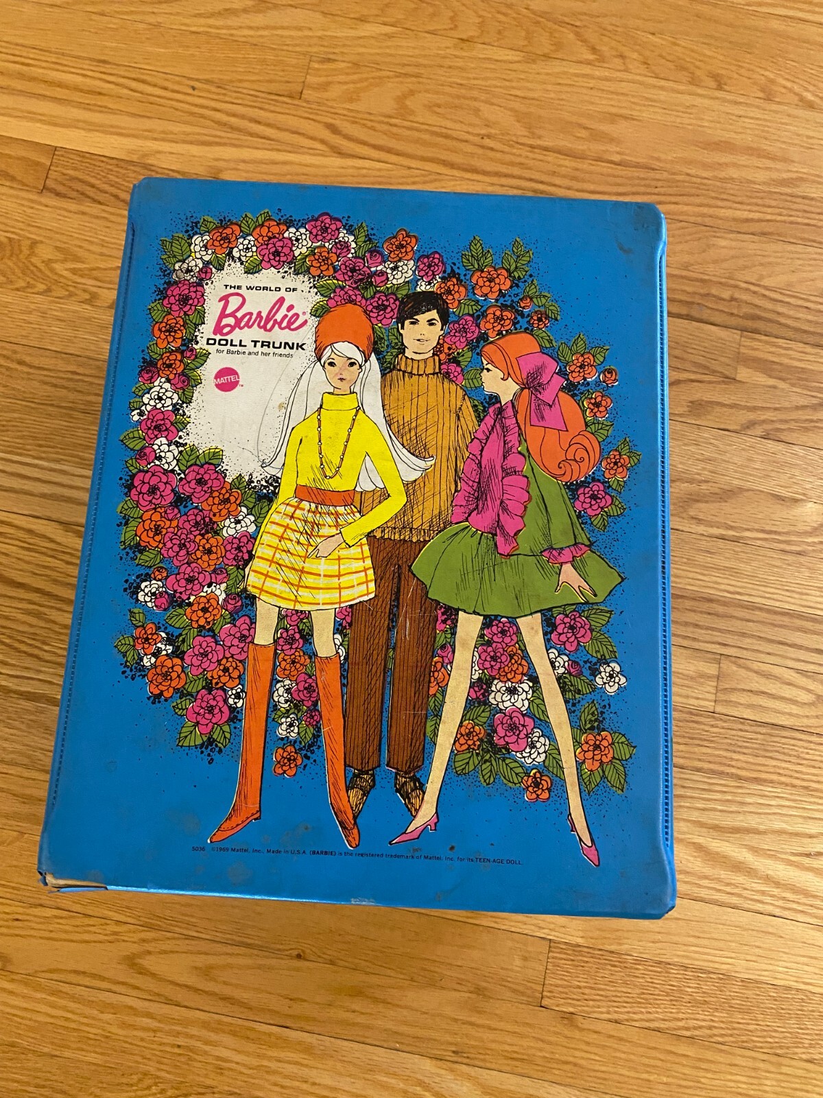 Vintage The World of Barbie Doll Trunk Case Box Mattel Blue 10 x 13 x 7 Display