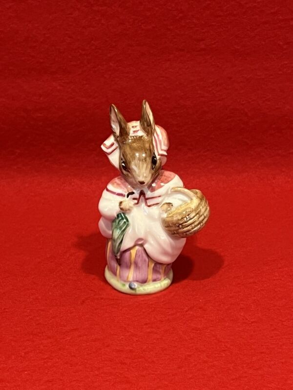 Beatrix Potter Beswick Figurine Mrs Rabbit Ornament Peter Rabbit 70’S