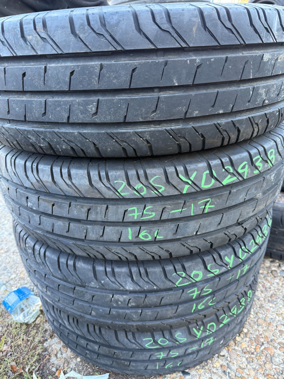 New 205 75 16C Continental, CVC 200, 113/111R, x1 Tyre (F1_tyres) YD293