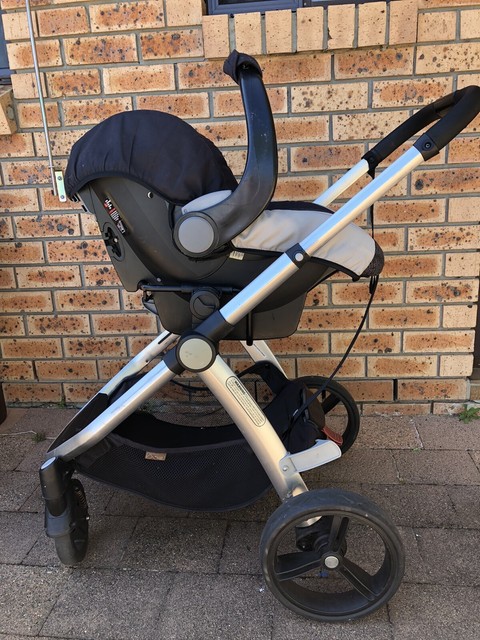 mountain buggy cosmopolitan capsule