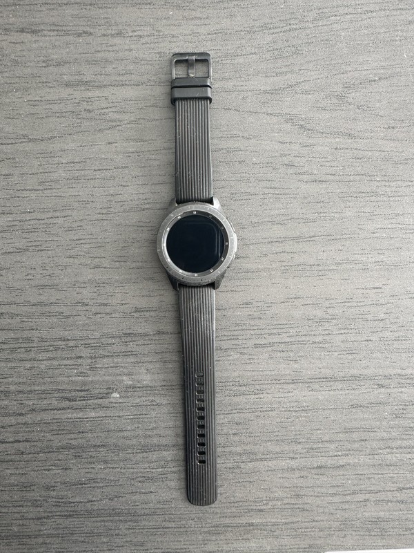 Samsung Galaxy Watch Sm-R810